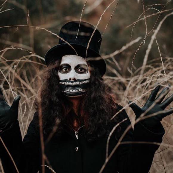 Meet your Posher, Kc - Picture 1 of 1